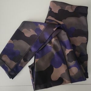 Athleta Ultimate Stash Printed 7/8 Purple Camo Small
